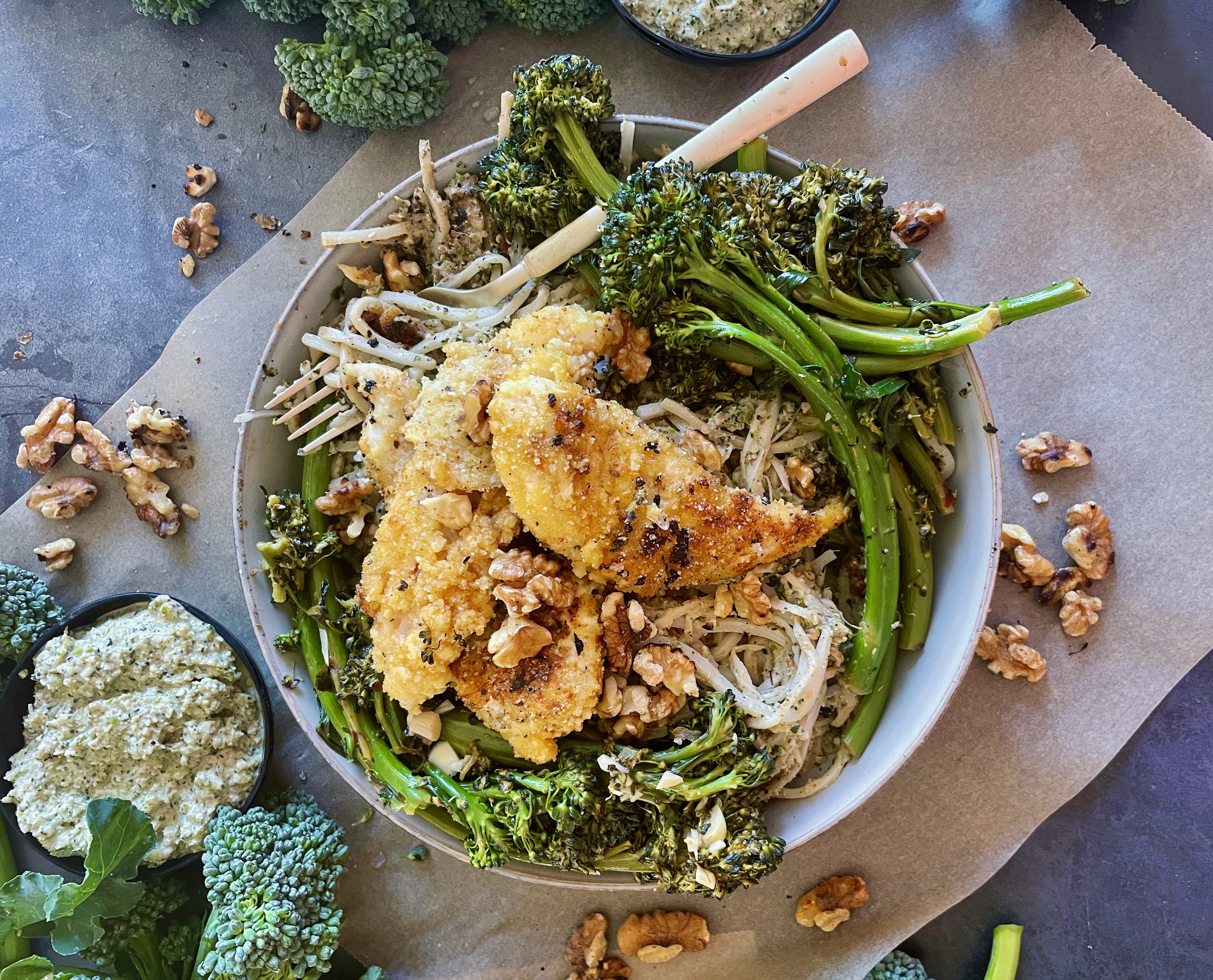 A creamy, sharp parmesan pesto pasta topped with crispy pan seared broccolini and chicken: this Crispy Chicken and Broccolini Pesto Linguine is a compilation of all my favorite things.